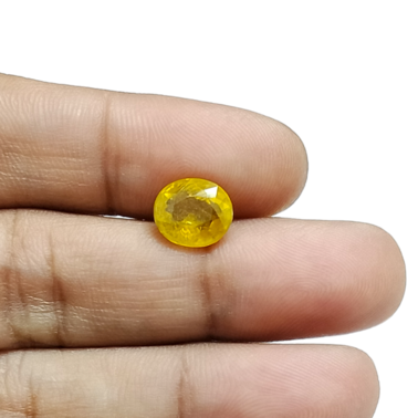 Yellow Sapphire-3.1 Carat (3.4 Ratti)-Origin-Bangkok