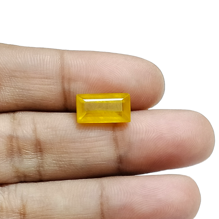 Yellow Sapphire-4.3 Carat (4.7 Ratti)-Origin-Bangkok